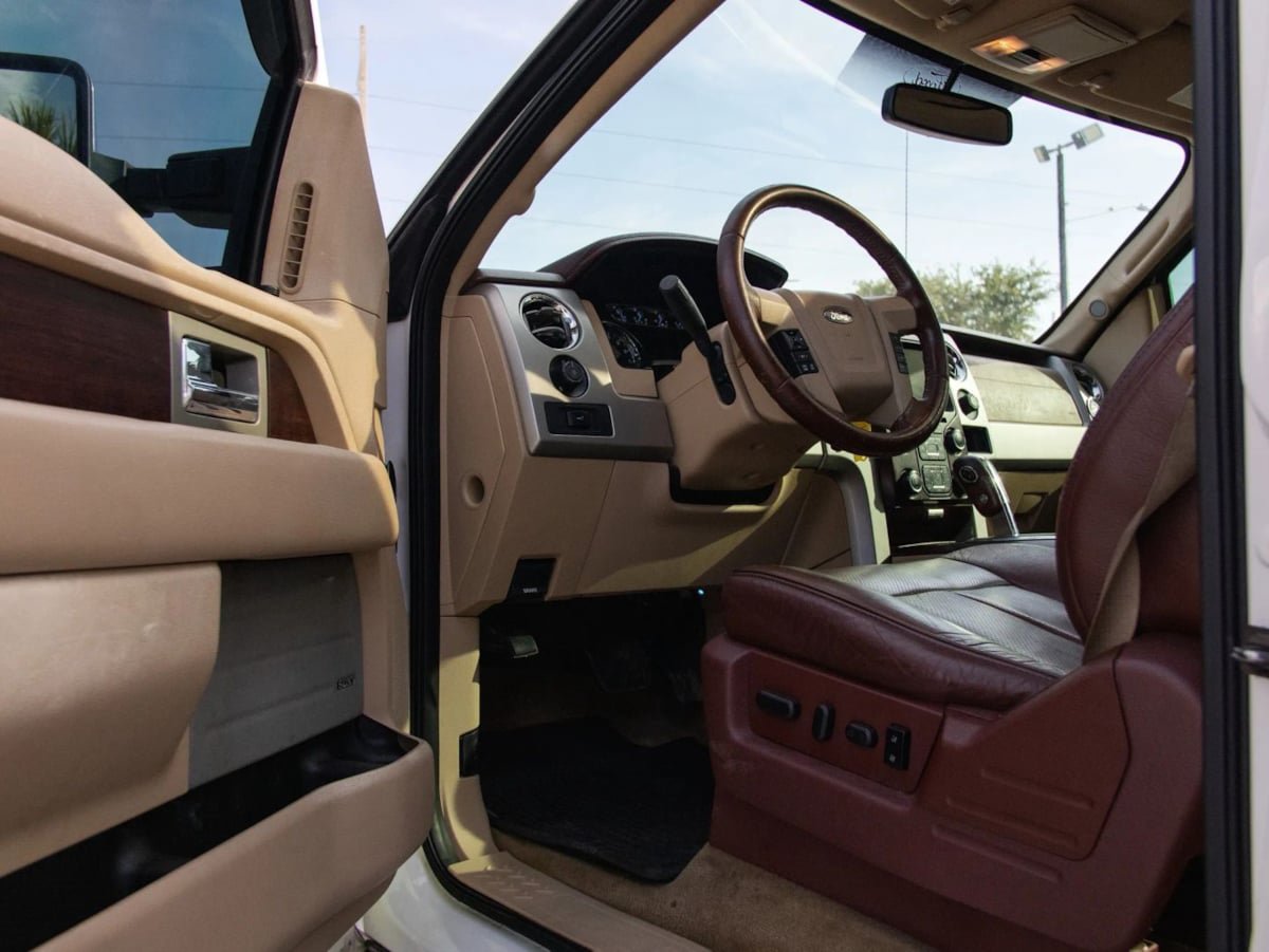 Used 2013 Ford F150 King Ranch w/ King Ranch Luxury Pkg AWD/4WD image 22