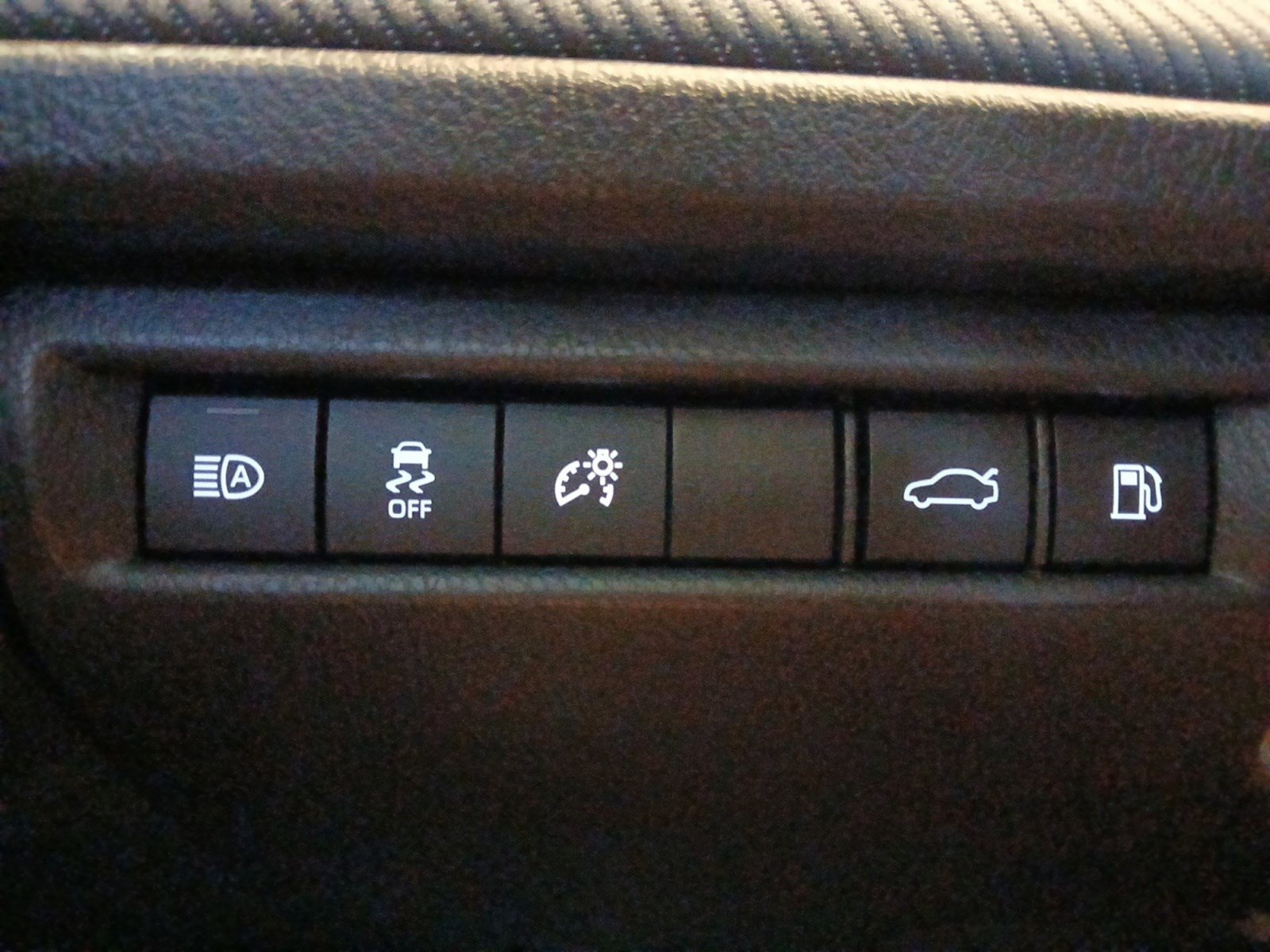 Used 2025 Toyota Camry SE image 23