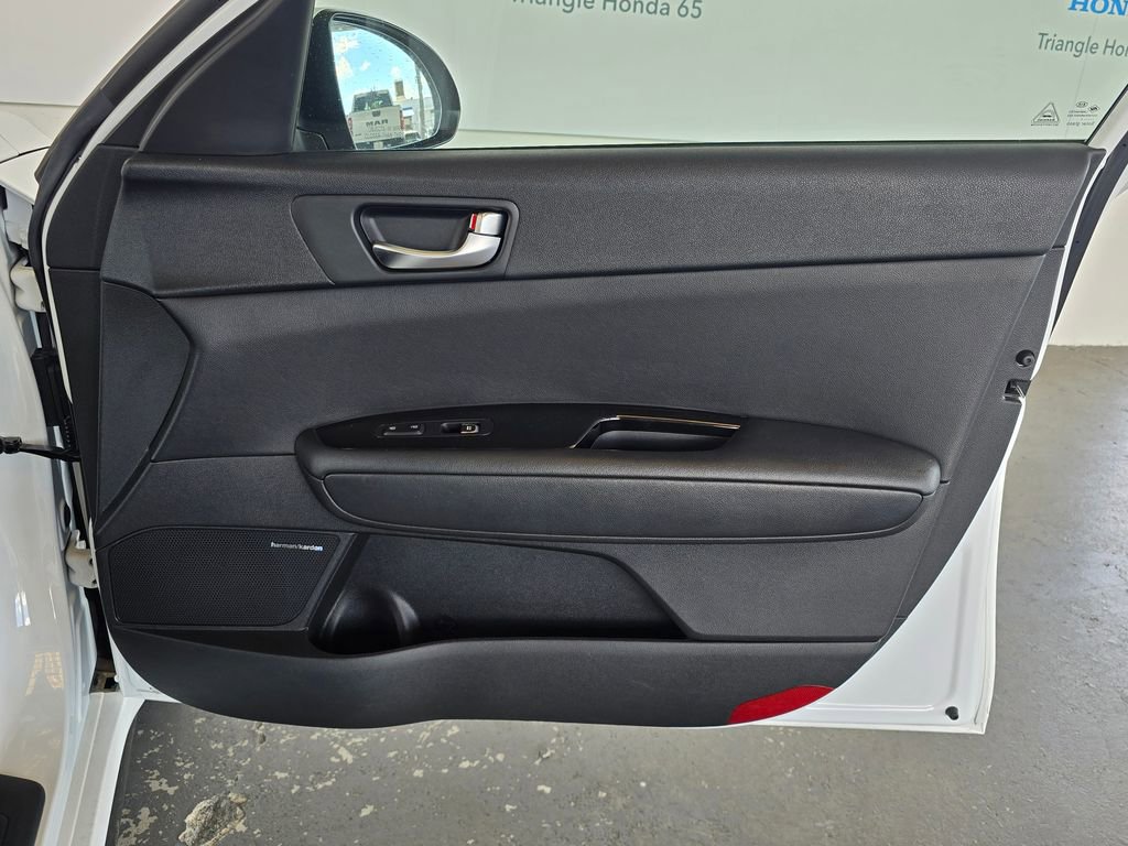 Used 2018 Kia Optima SX FWD image 21