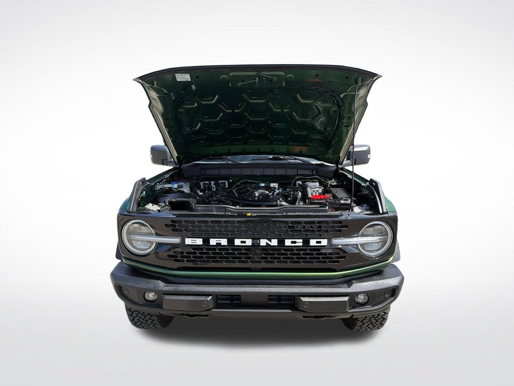 Used 2025 Ford Bronco Outer Banks AWD/4WD image 11
