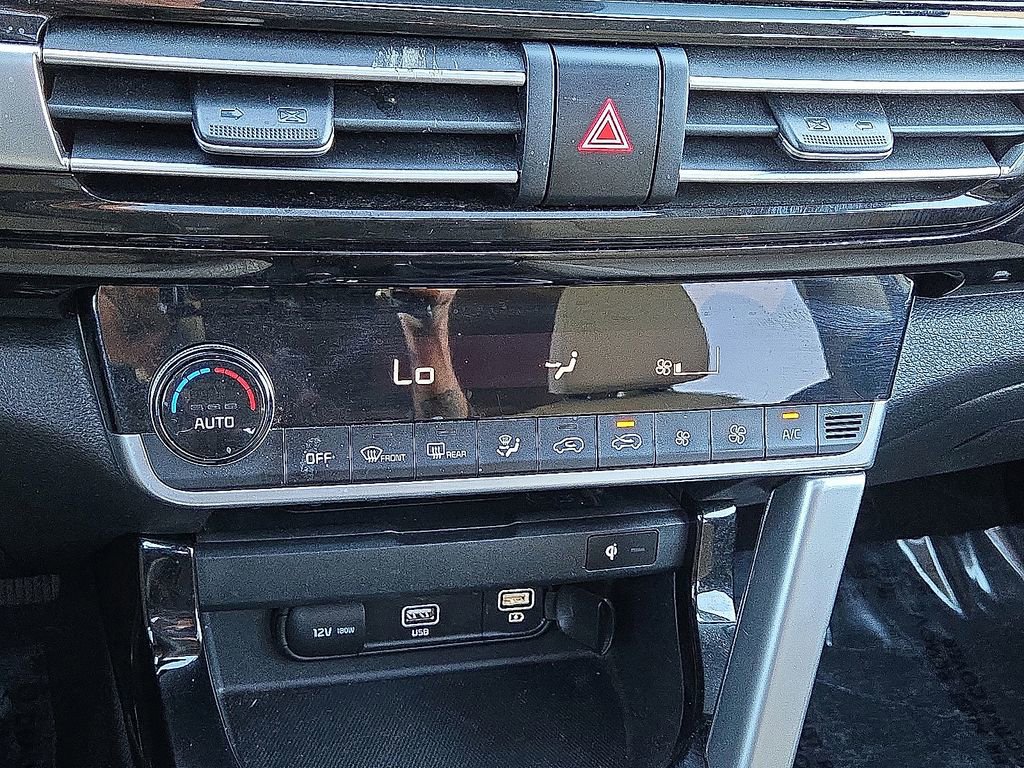 Used 2022 Kia Seltos EX image 28