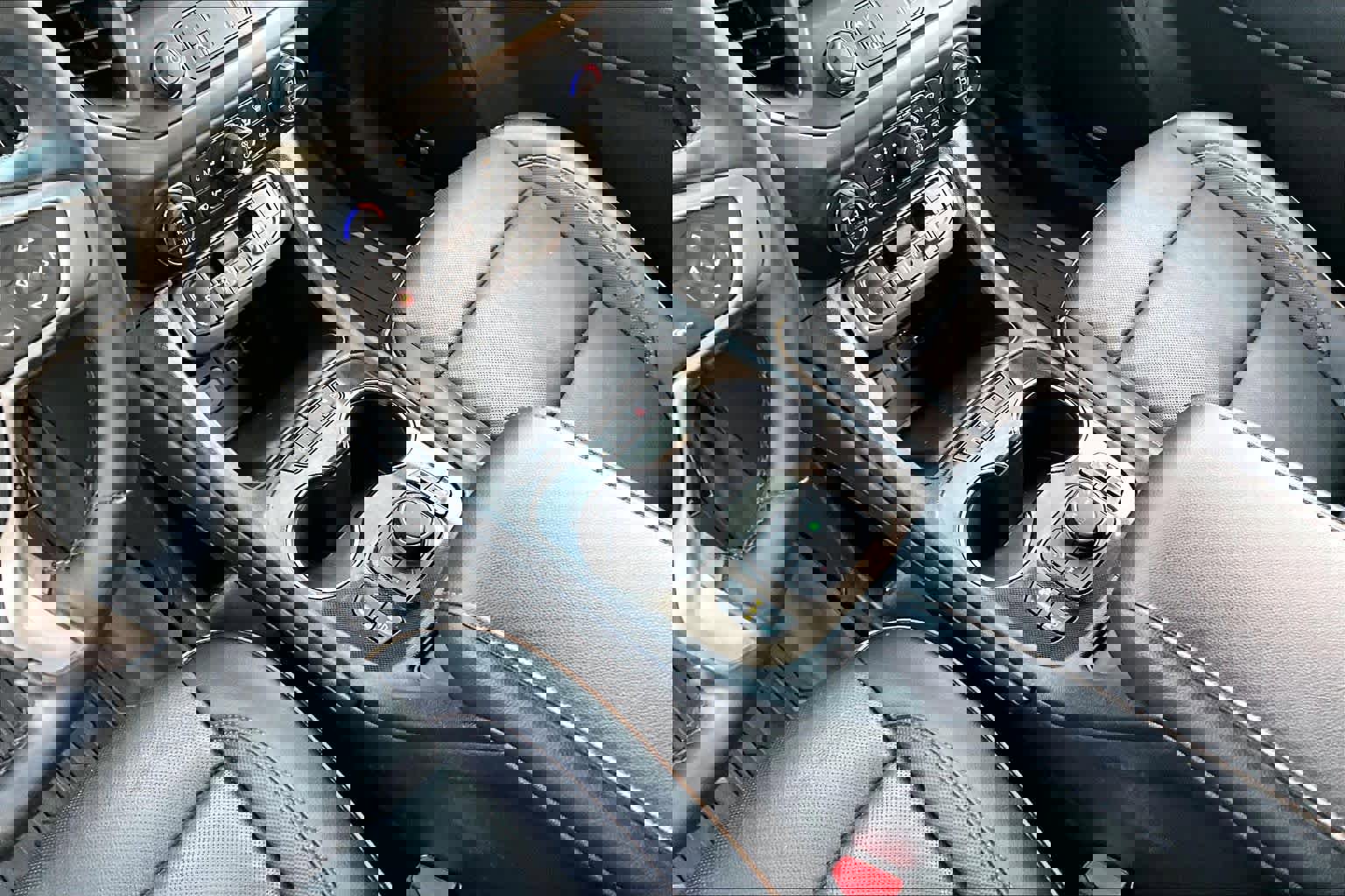 Used 2023 GMC Acadia AT4 w/ Technology Package image 17