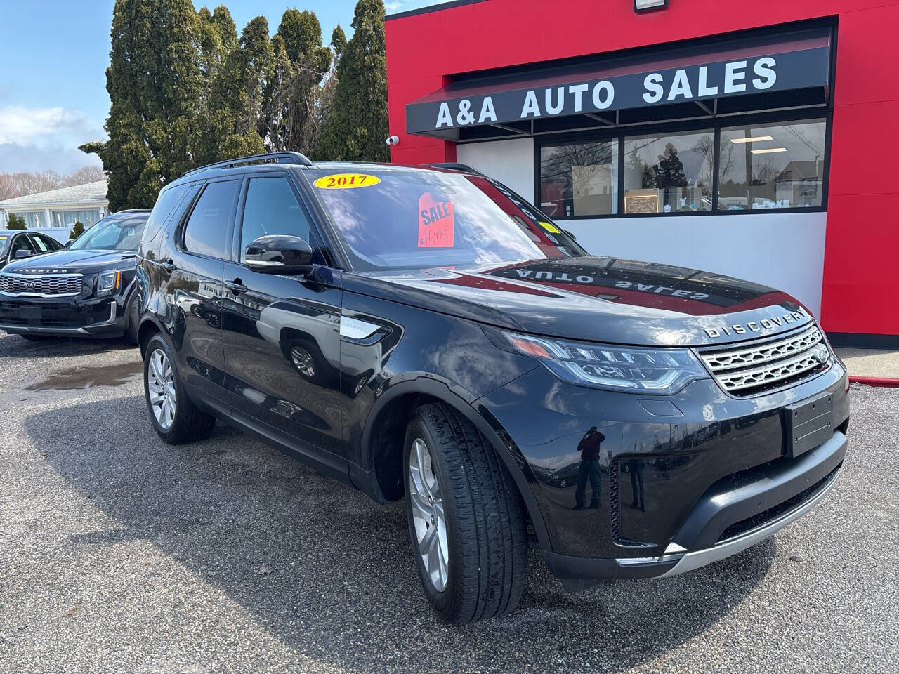 Used 2017 Land Rover Discovery HSE