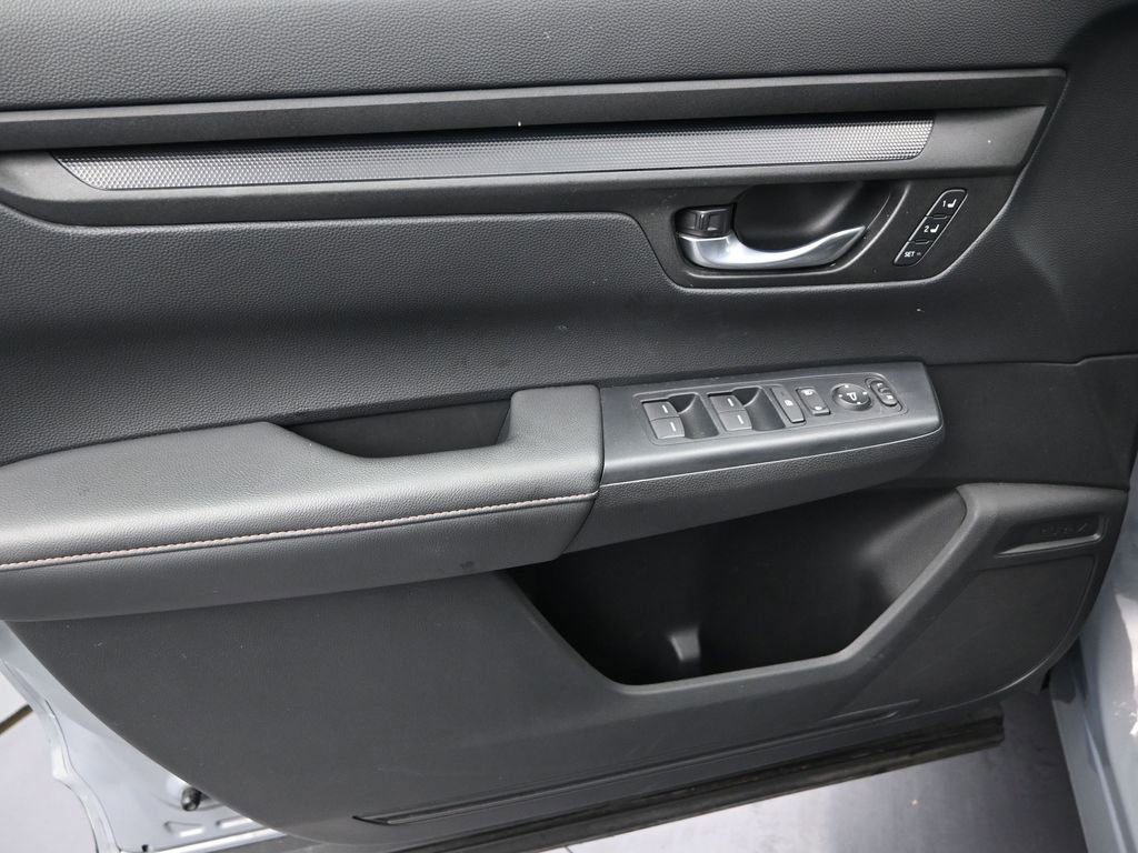 Used 2024 Honda CR-V Sport-L image 11