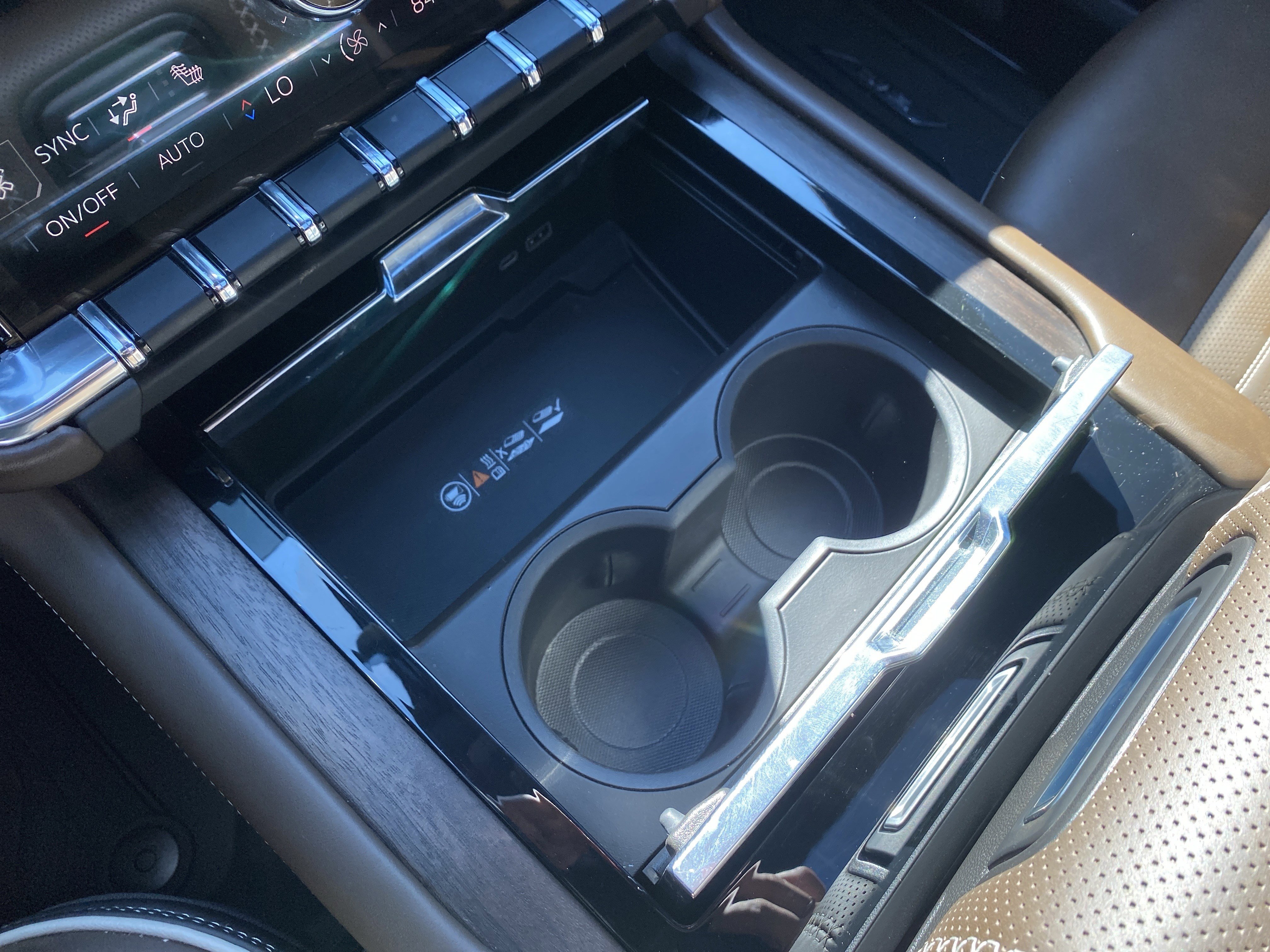 Used 2025 GMC Yukon Denali Ultimate image 39