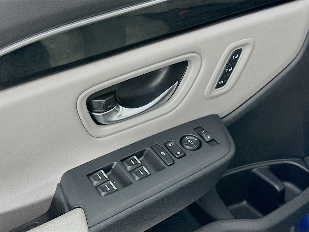 Used 2023 Honda Pilot Touring image 25