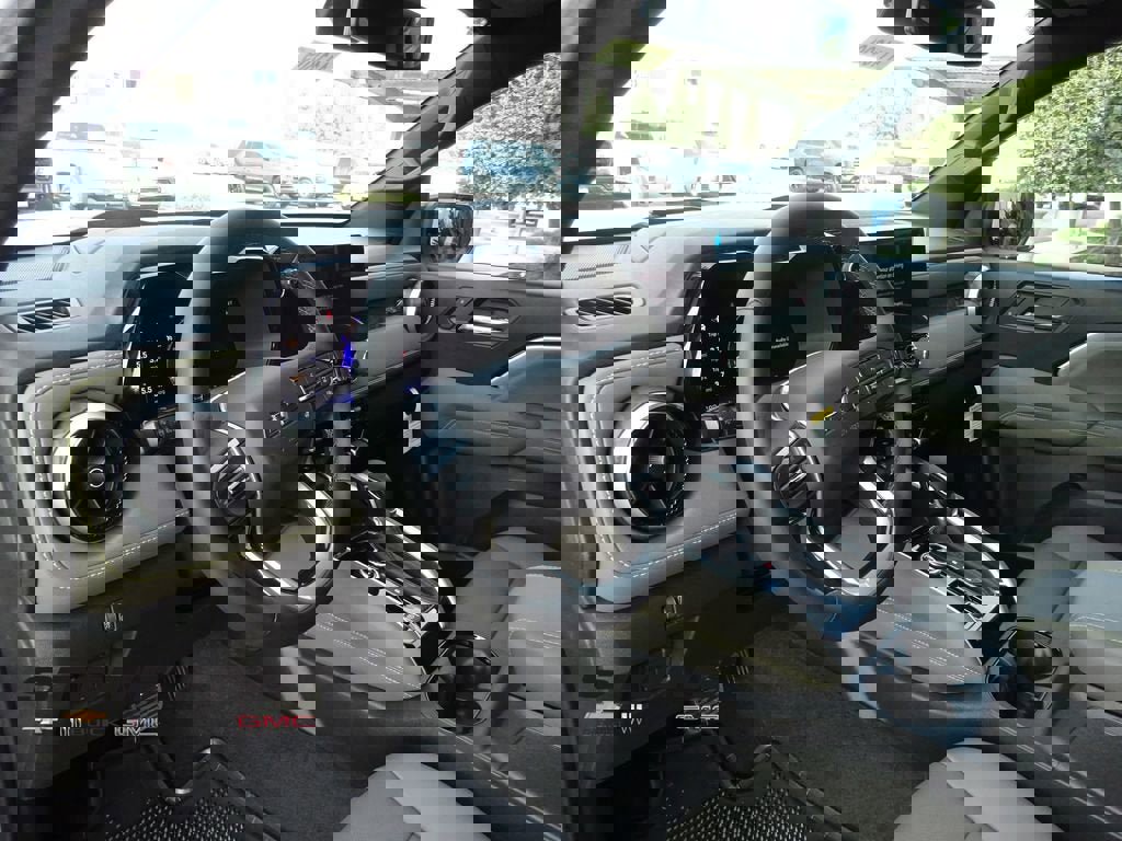 New 2026 Chevrolet Colorado ZR2 image 13