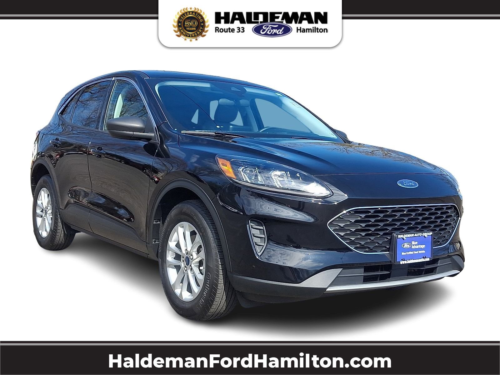 Used 2022 Ford Escape SE w/ Cold Weather Package AWD/4WD image 1