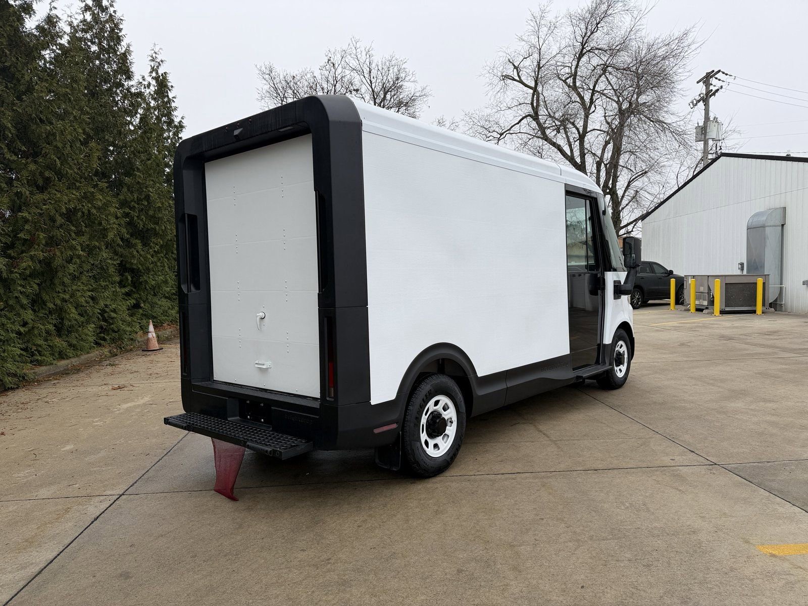 Used 2024 Chevrolet Brightdrop 400 w/ Commercial Equipment Package AWD/4WD image 28