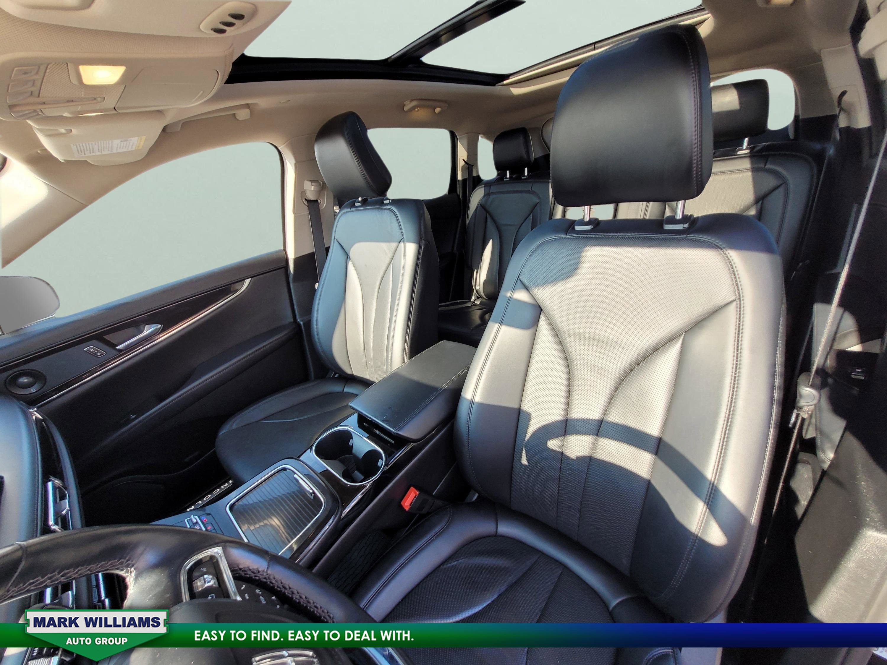 Used 2022 Lincoln Nautilus Reserve w/ Equipment Group 201A image 32