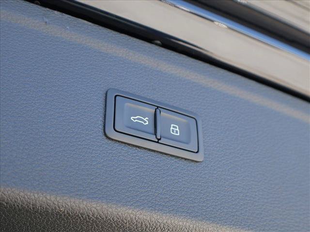 Used 2023 Audi Q5 2.0T Premium w/ Convenience Package AWD/4WD image 7