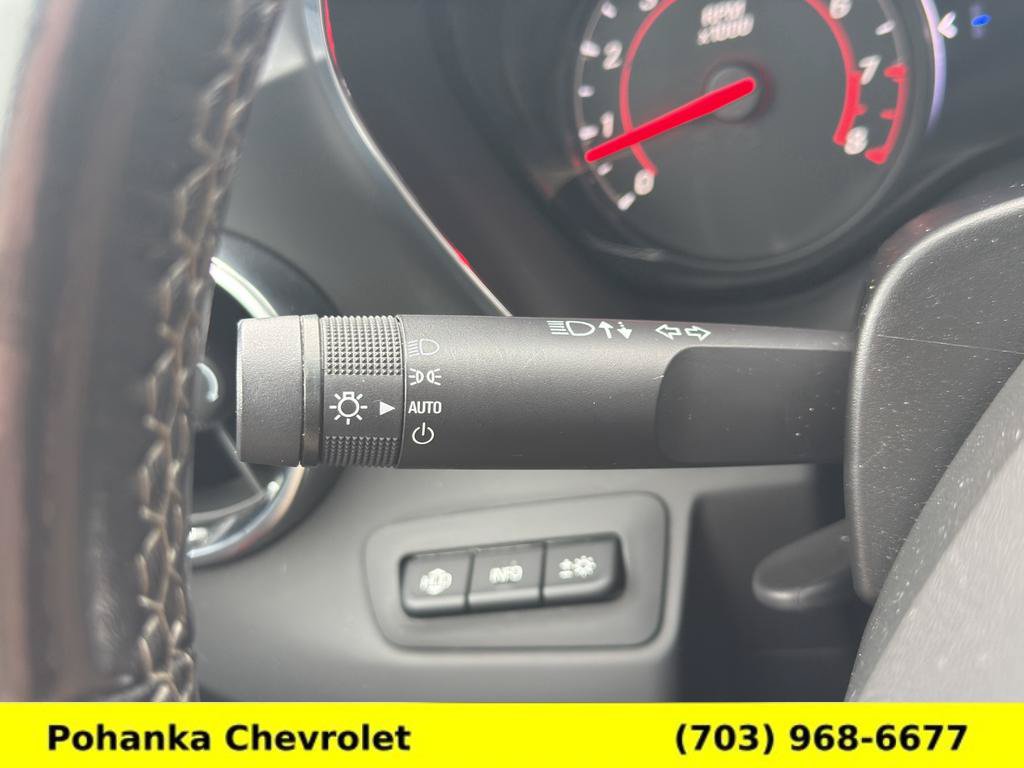 Used 2021 Chevrolet Camaro LT w/ Redline Edition RWD image 10