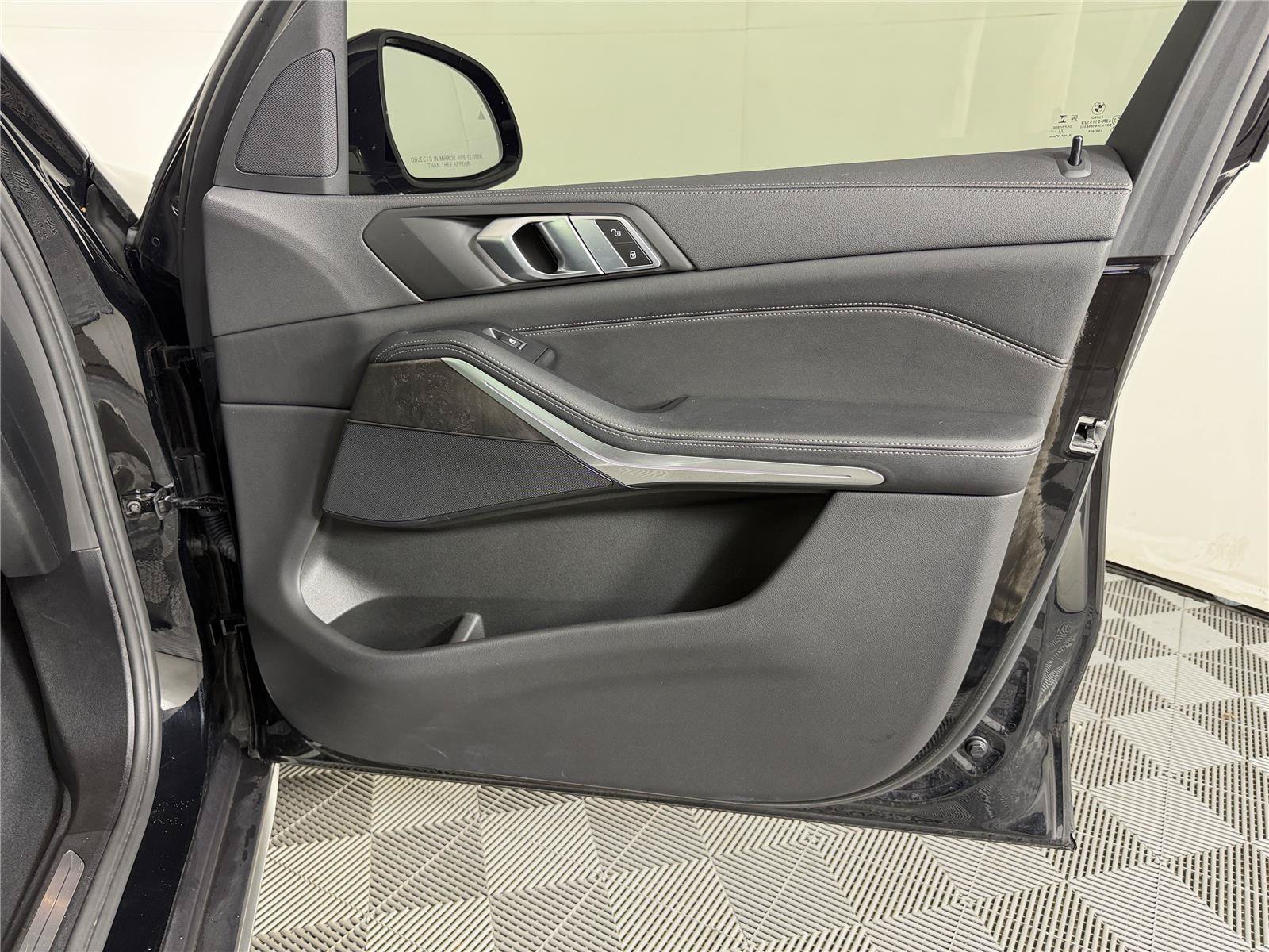 Used 2023 BMW X5 sDrive40i w/ Premium Package RWD image 12