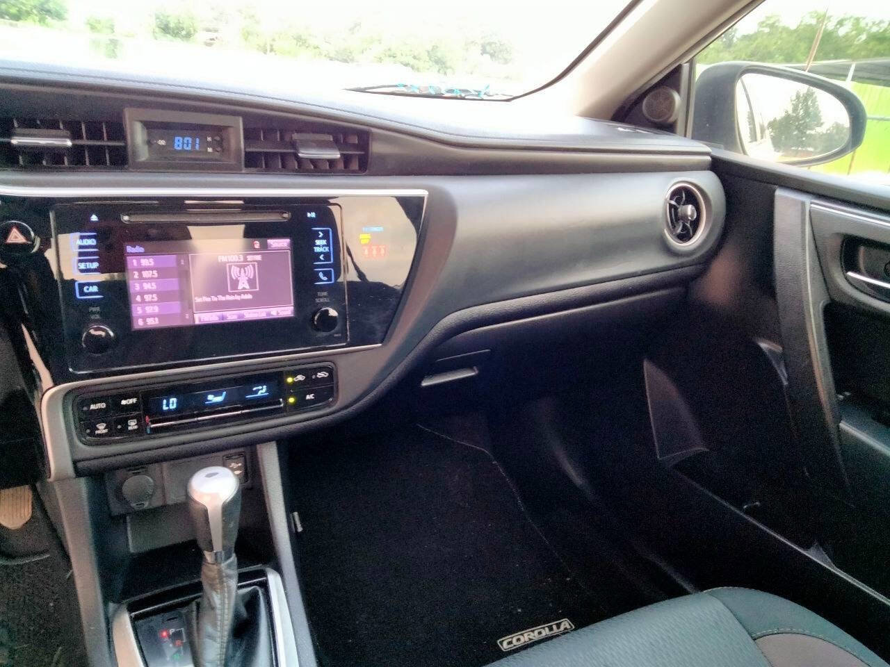 Used 2019 Toyota Corolla LE FWD image 15