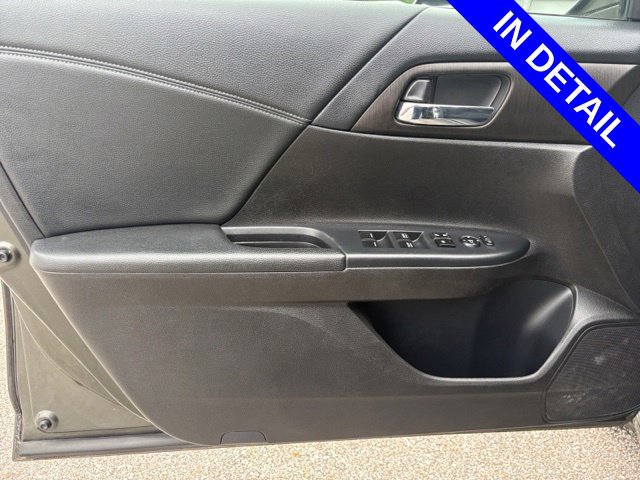 Used 2014 Honda Accord EX image 24