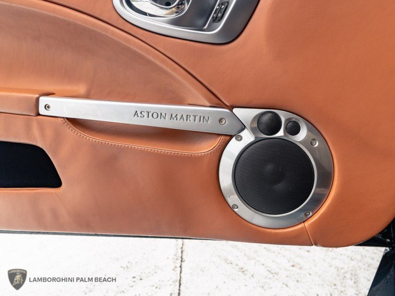 Used 2003 Aston Martin Vanquish RWD image 29