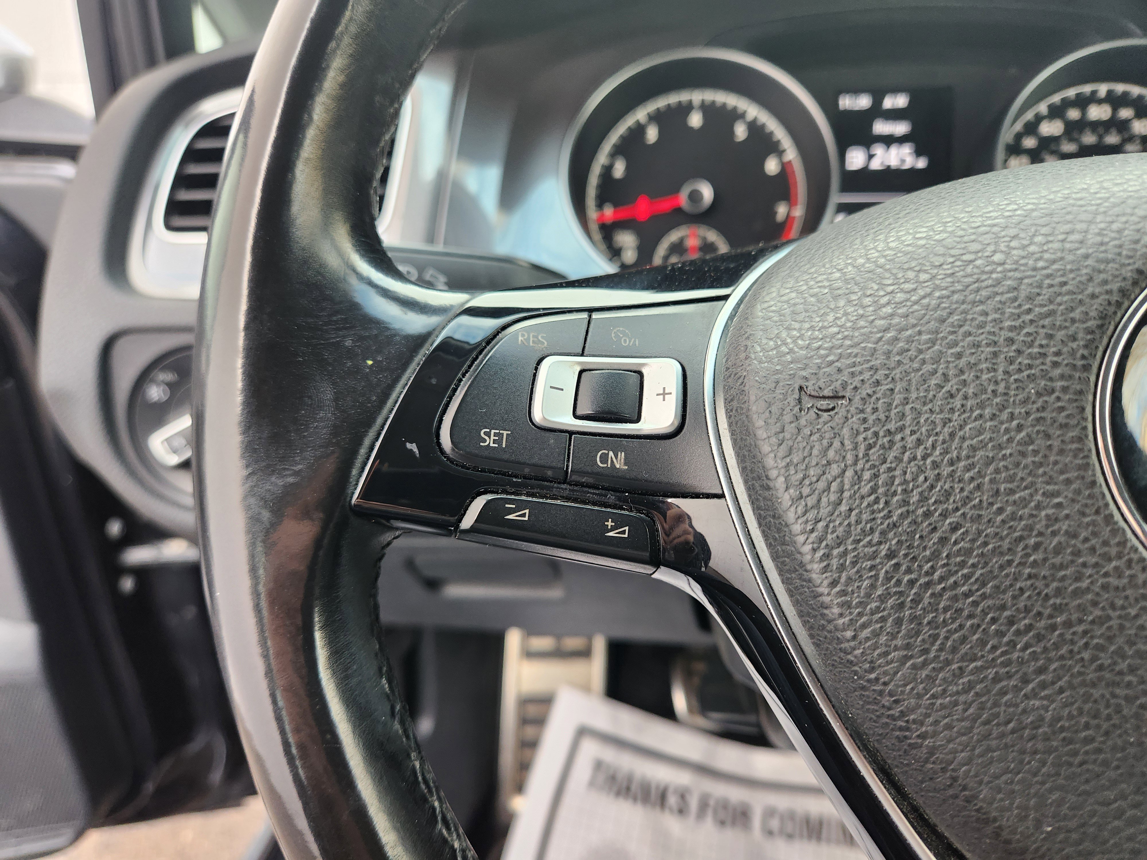 Used 2017 Volkswagen Golf Alltrack S image 16