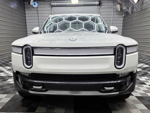 Used 2022 Rivian R1T Adventure AWD/4WD image 3