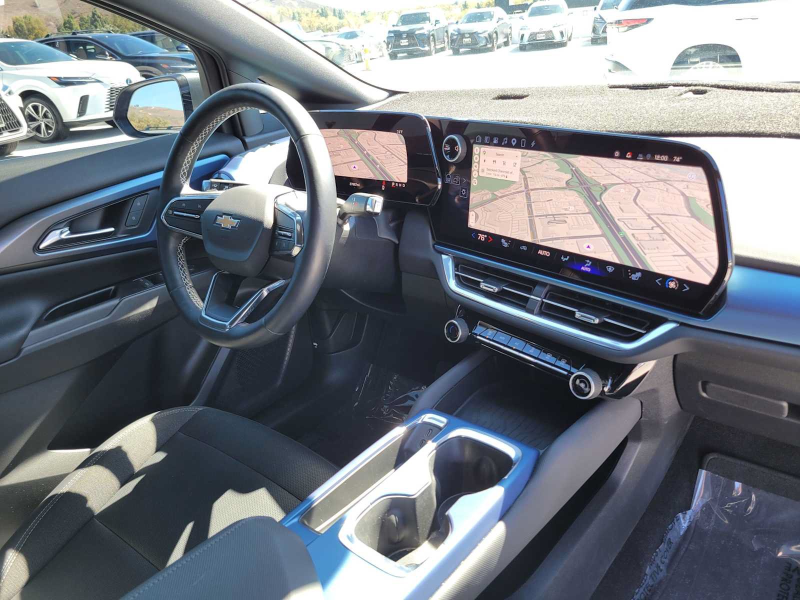 Used 2024 Chevrolet Equinox EV LT FWD image 11