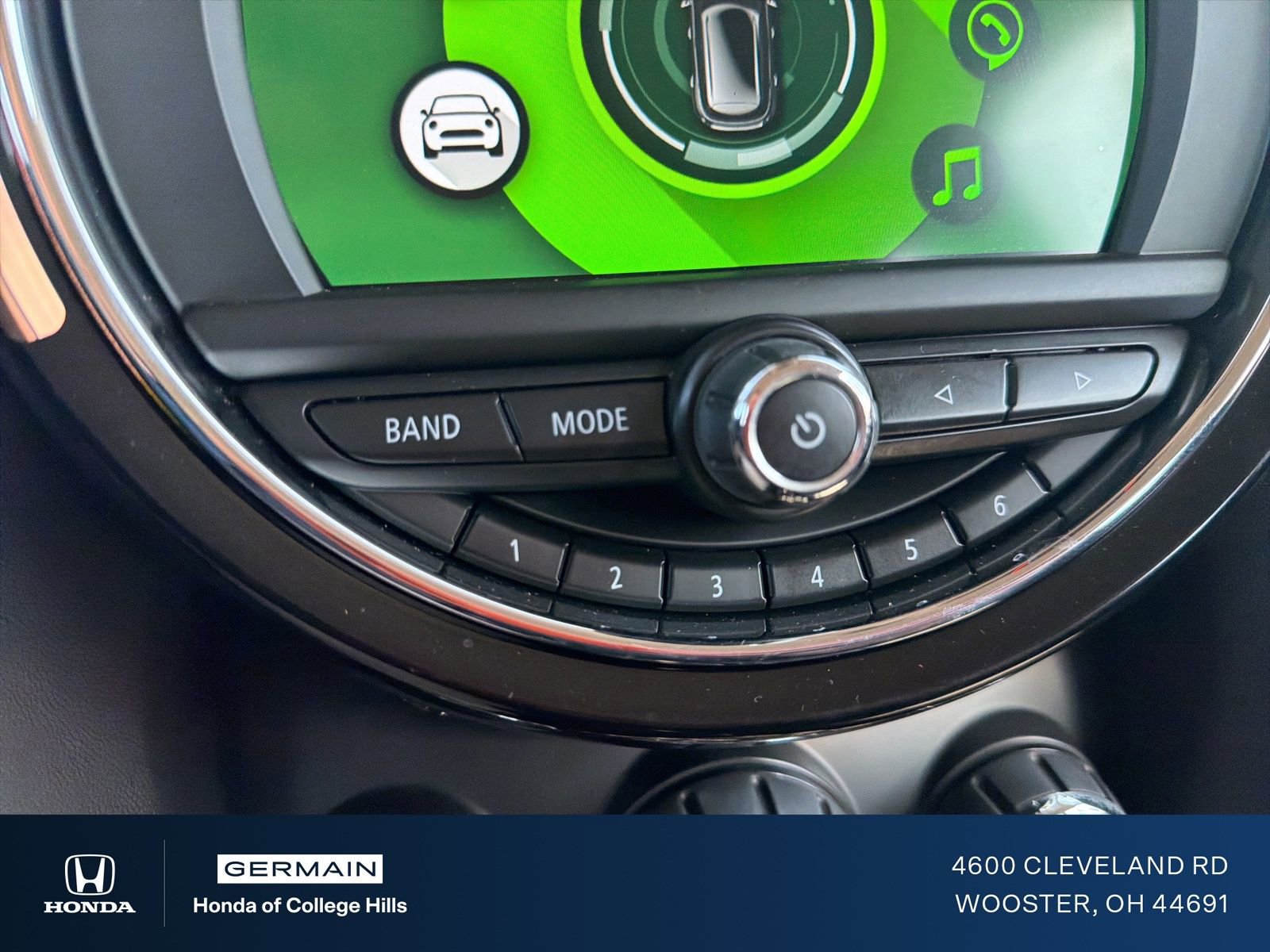 Used 2021 MINI Cooper 2-Door Hardtop image 18