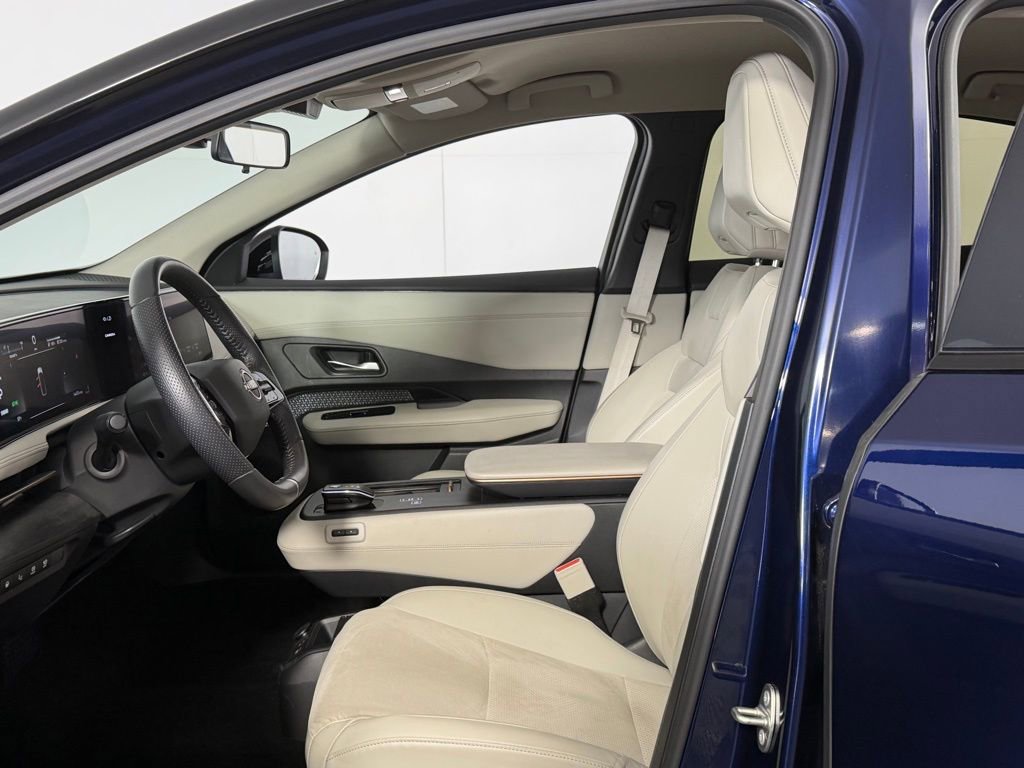 Used 2023 Nissan Ariya AWD image 19