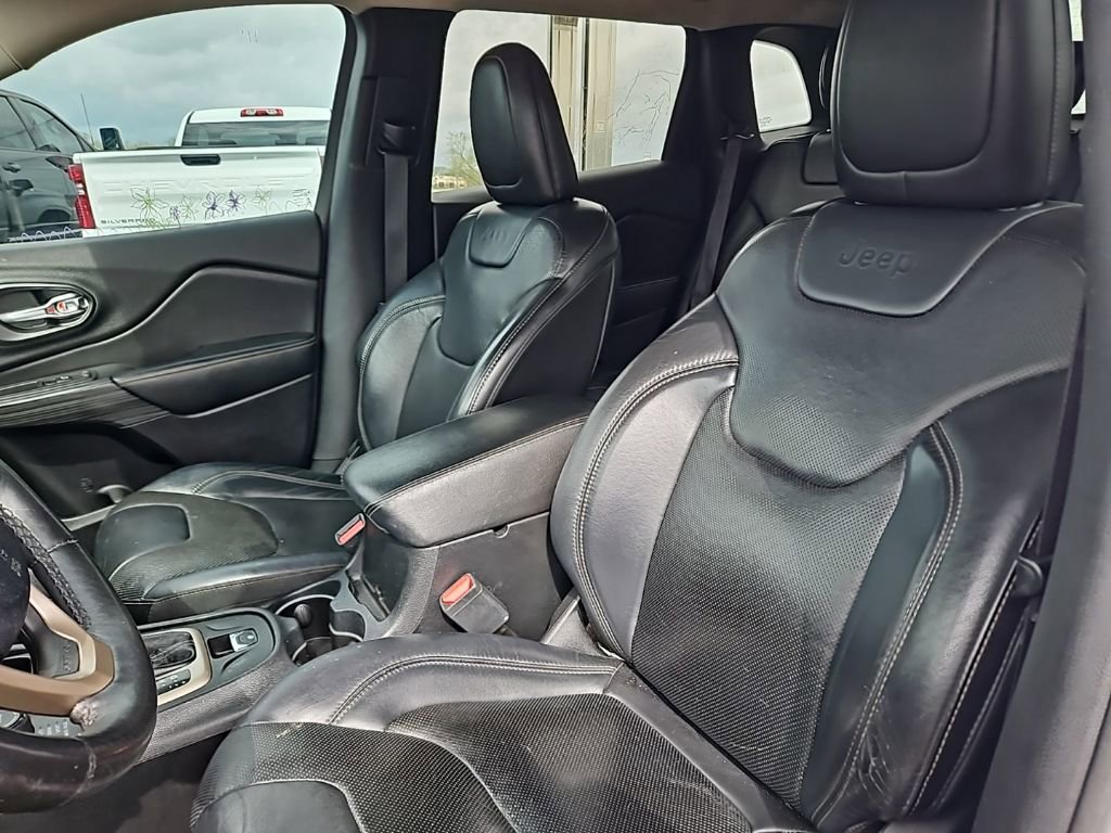 Used 2016 Jeep Cherokee High Altitude w/ Luxury Group image 11