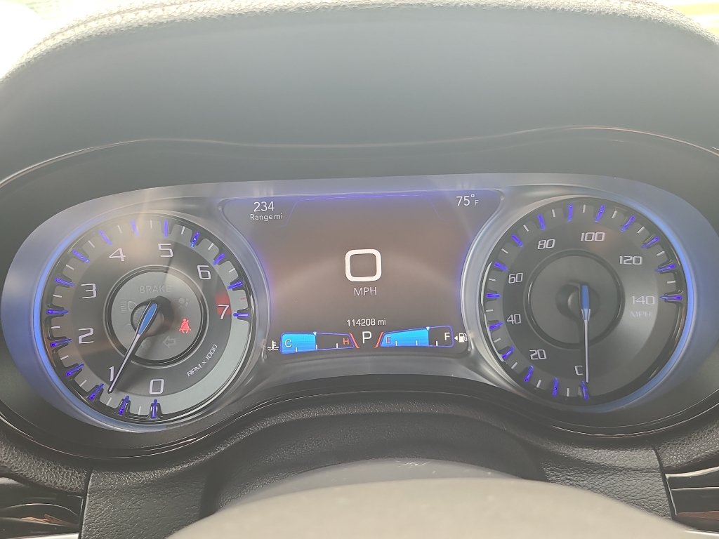 Used 2017 Chrysler 300 S w/ 300S Premium Group AWD/4WD image 32