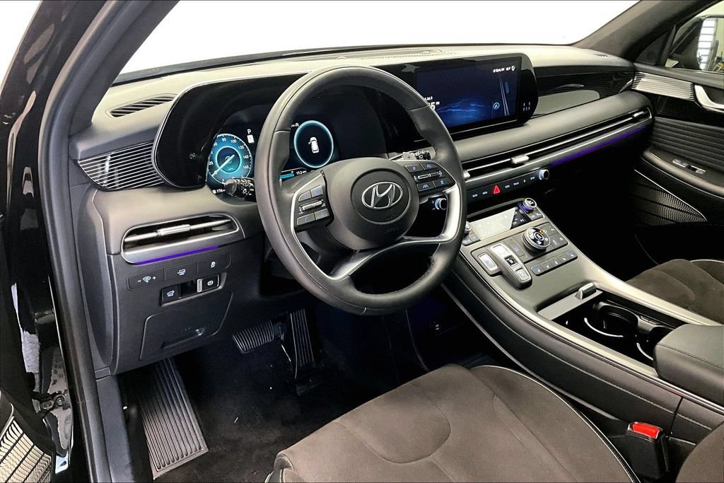 Used 2025 Hyundai Palisade Calligraphy AWD/4WD image 13