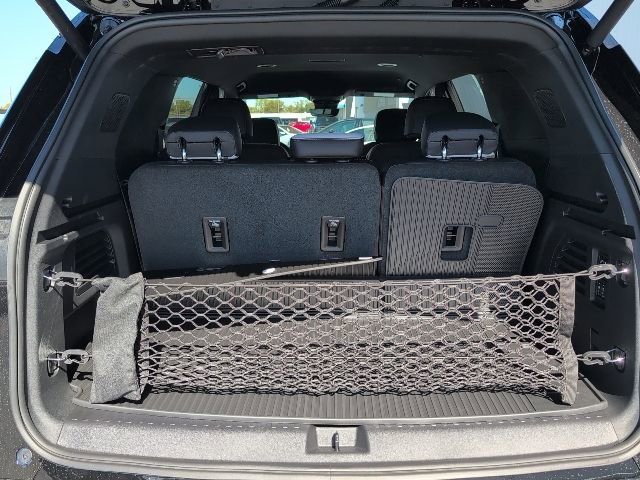New 2026 Chevrolet Traverse High Country w/ LPO, Floor Liner Package image 11