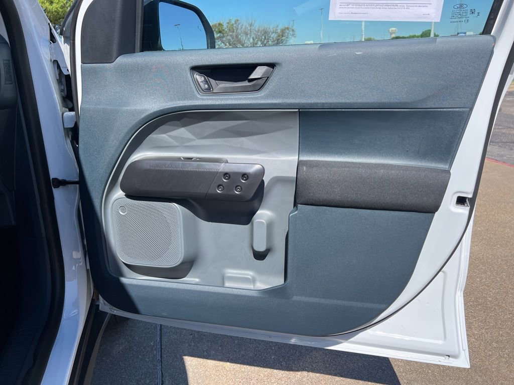 Used 2024 Ford Maverick XL image 12