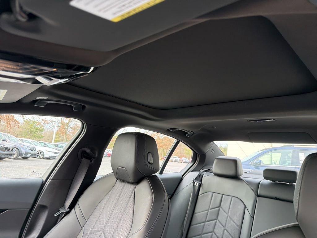 Used 2025 BMW i5 xDrive40 w/ Premium Package image 23