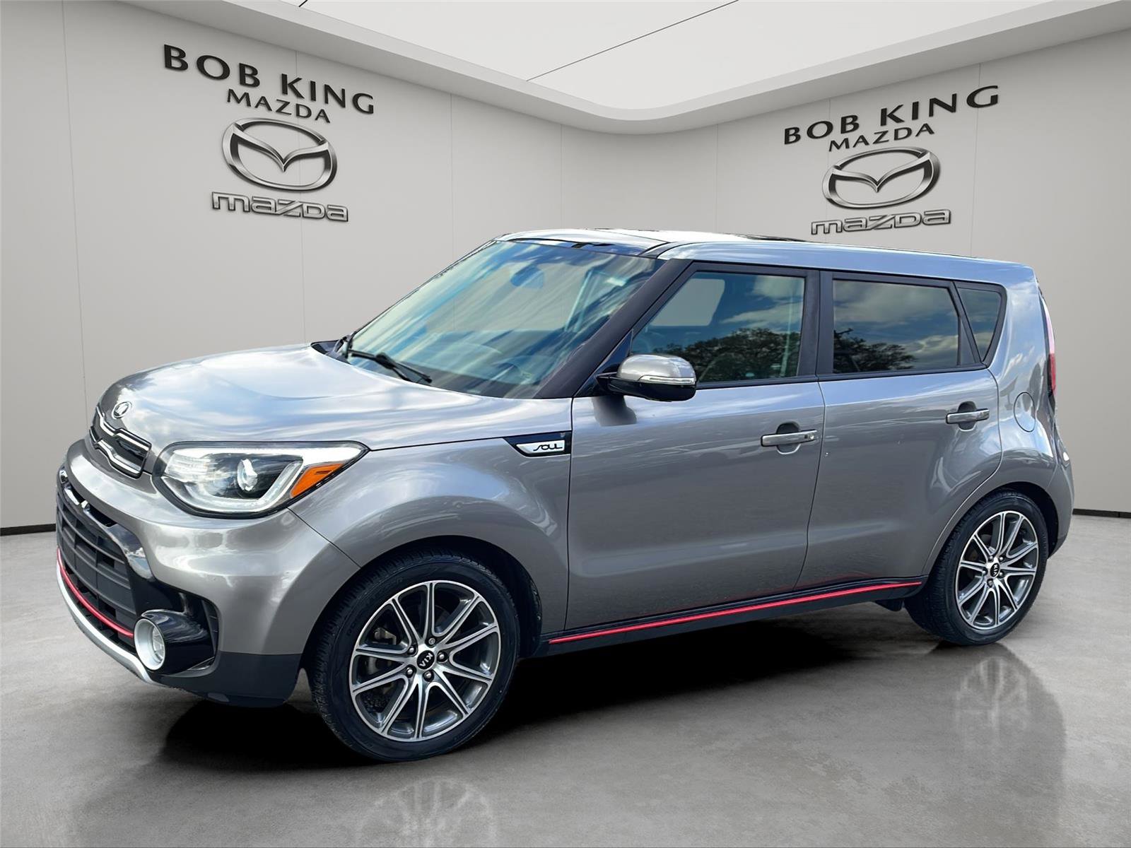 Used 2018 Kia Soul ! w/ Tech Package image 1