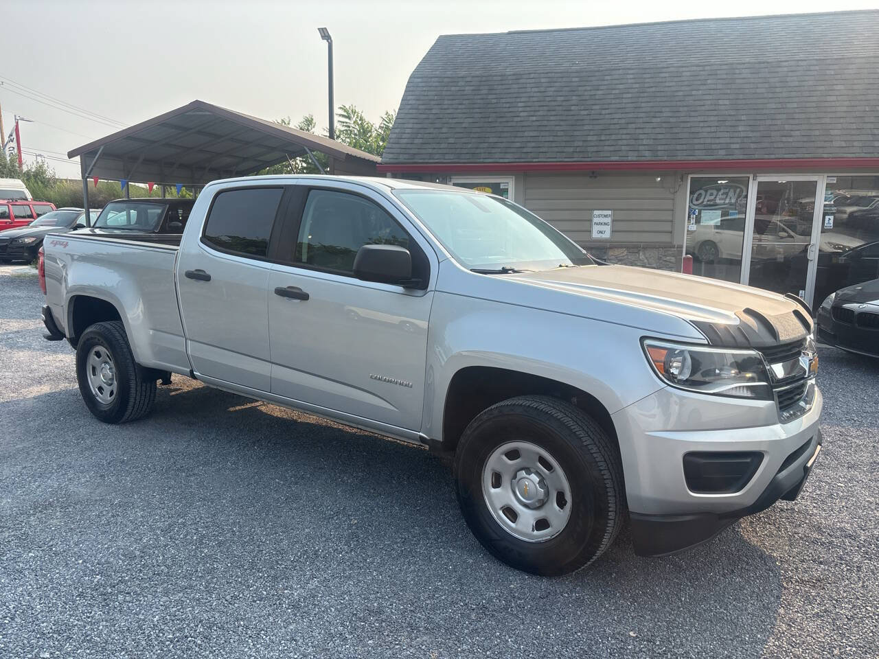 Used 2018 Chevrolet Colorado W/T w/ WT Convenience Package AWD/4WD image 4