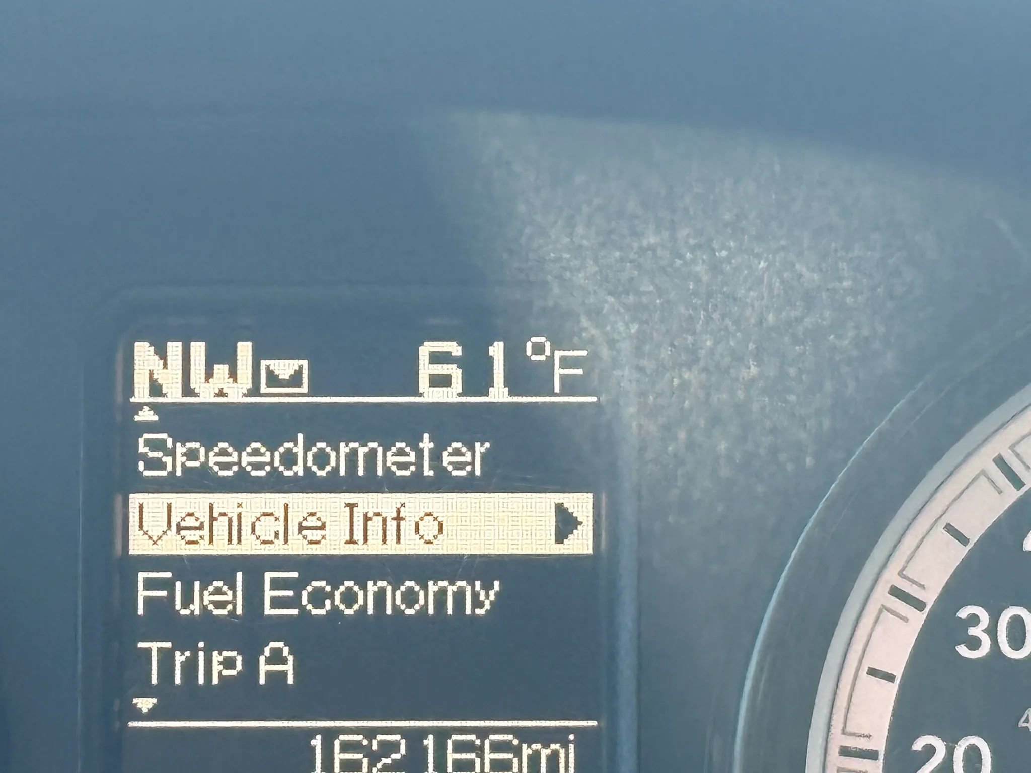Used 2018 RAM 2500 SLT AWD/4WD image 11