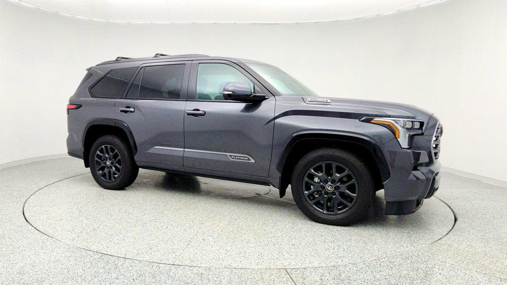 Used 2025 Toyota Sequoia Platinum image 3
