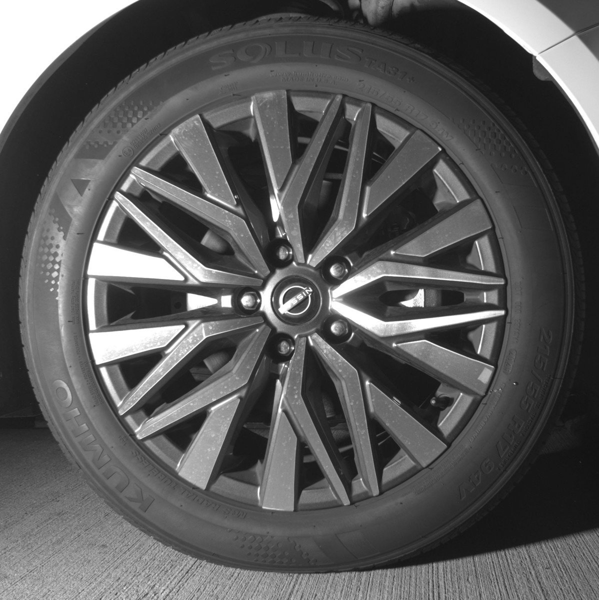 Used 2025 Nissan Altima 2.5 SV image 13