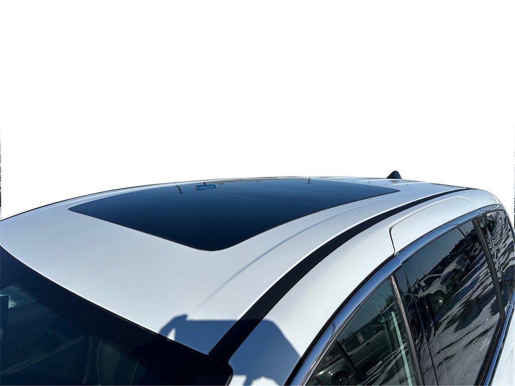 New 2025 Chrysler Pacifica Select image 12