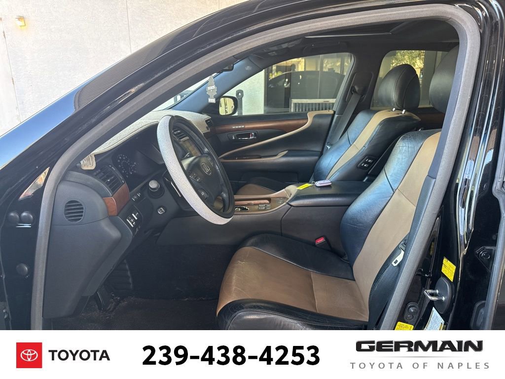 Used 2012 Lexus LS 460 w/ Sport Pkg image 17