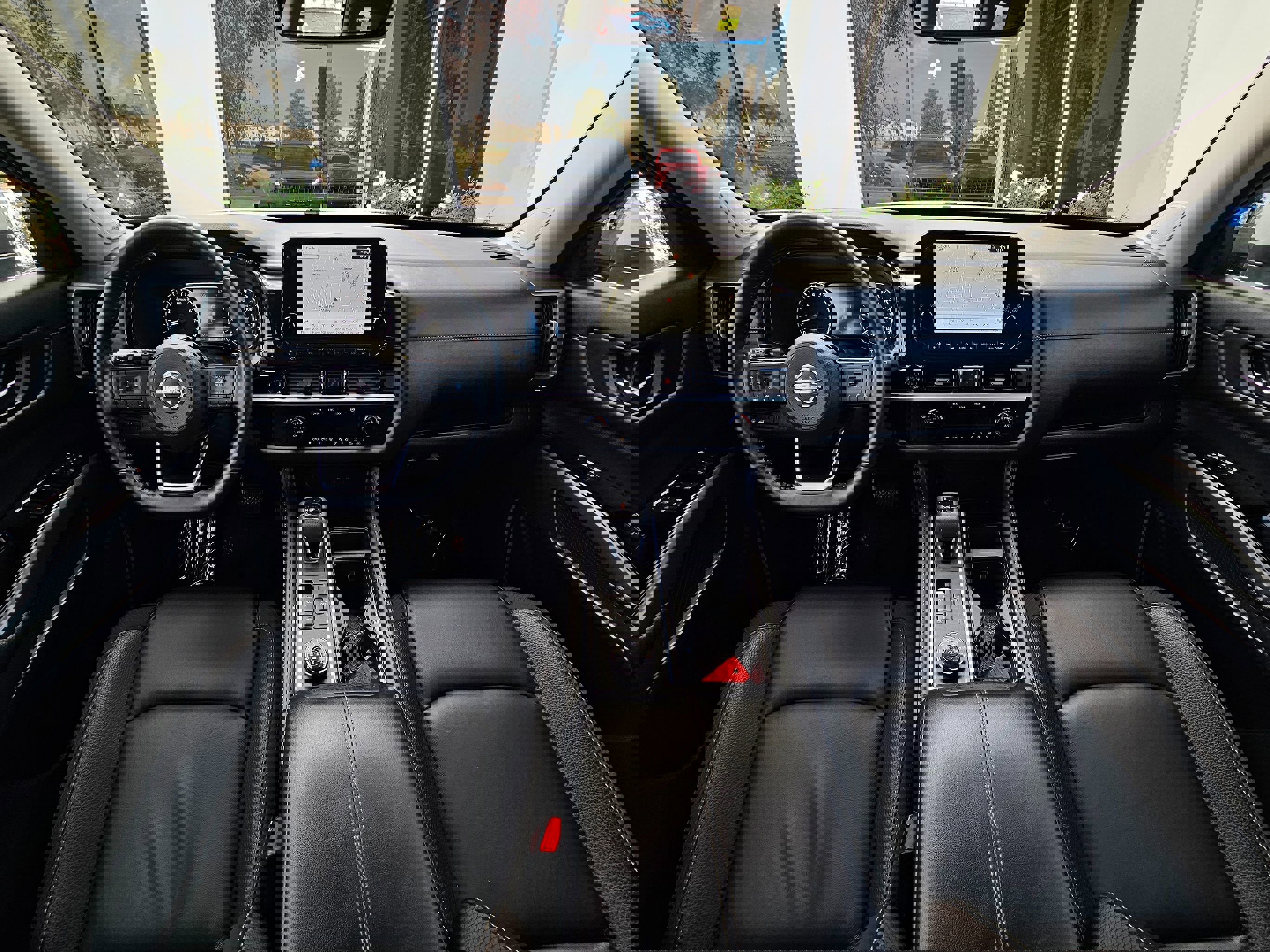 Used 2025 Nissan Pathfinder SL w/ SL Premium Package image 24