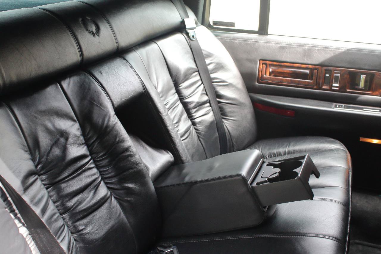 Used 1996 Cadillac Fleetwood Brougham RWD image 53