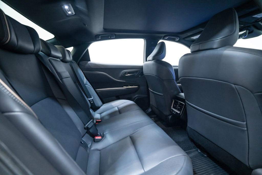 Used 2024 Toyota Crown Limited w/ Advanced Technology Package image 35