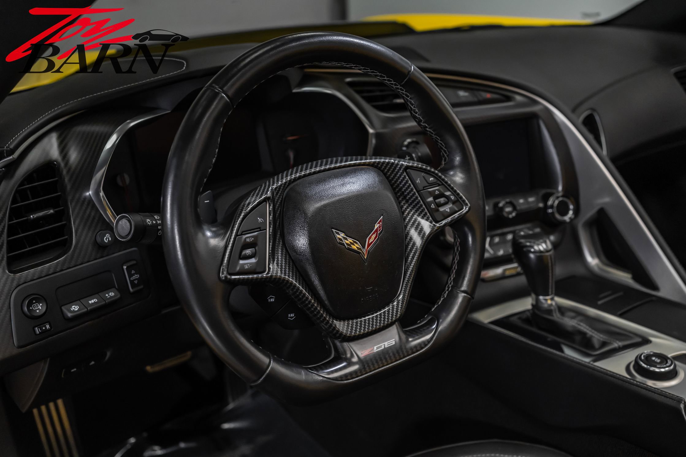 Used 2015 Chevrolet Corvette Z06 w/ 2LZ Preferred Equipment Group image 36