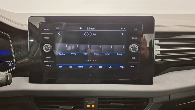 Used 2025 Volkswagen Jetta SE image 25