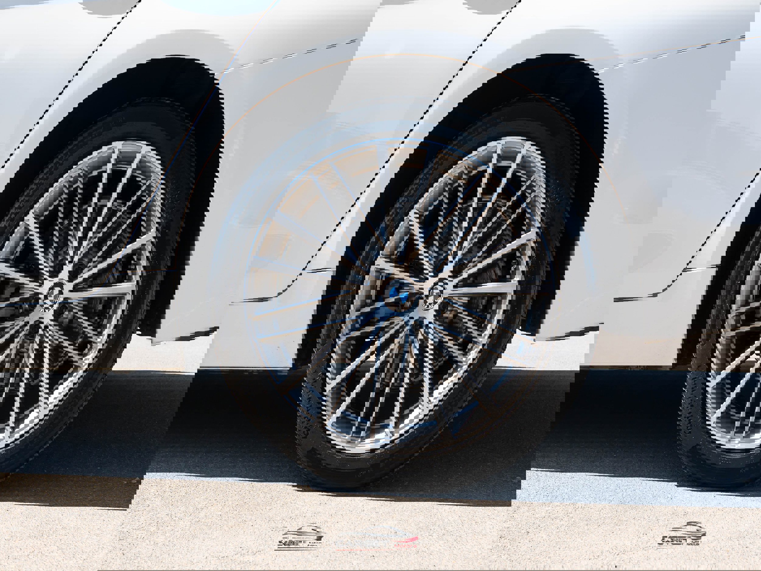 Used 2018 BMW 530i xDrive w/ Premium Package image 12