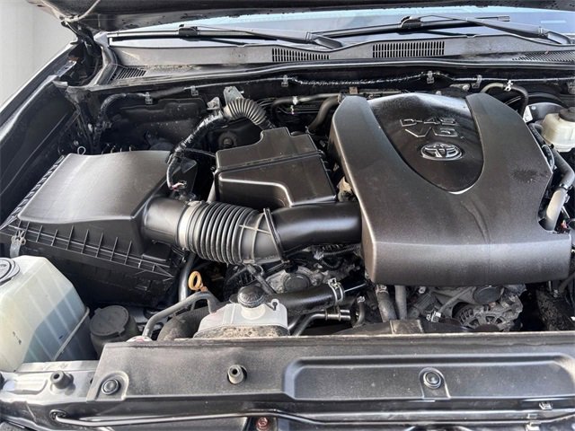 Used 2020 Toyota Tacoma TRD Sport w/ Technology Package image 28