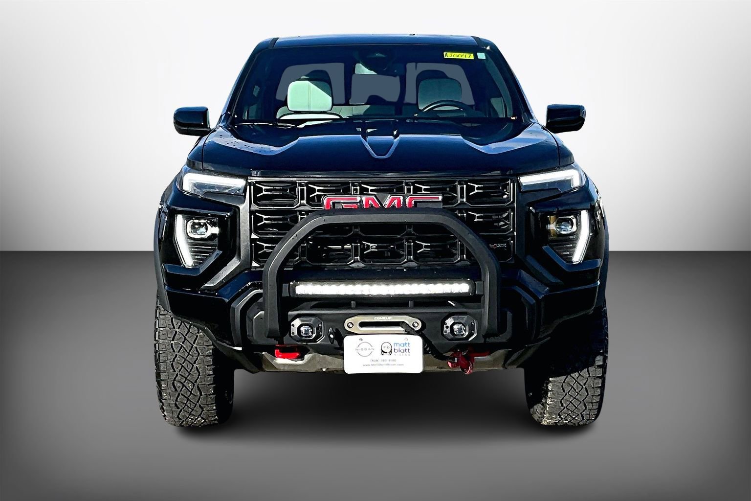 Used 2023 GMC Canyon AT4X w/ Edition 1 AWD/4WD image 2