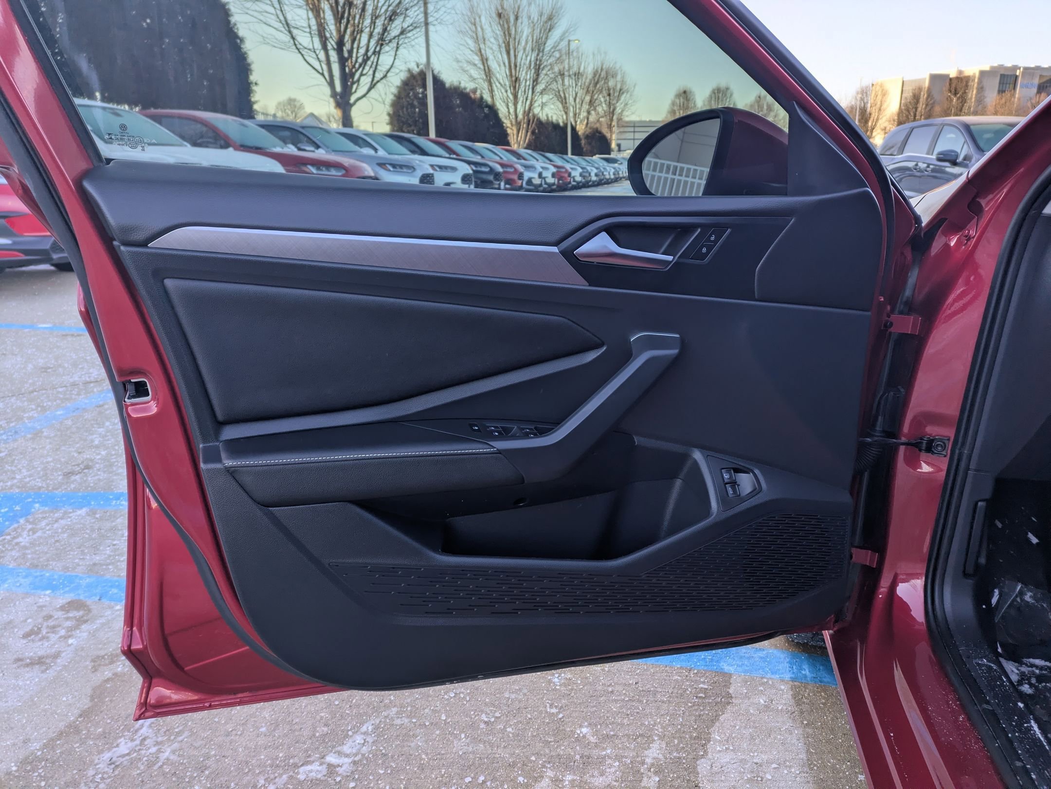 Used 2023 Volkswagen Jetta SE image 11