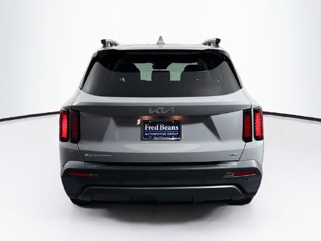 Used 2023 Kia Sorento S AWD/4WD image 8