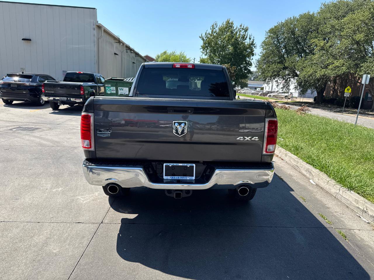 Used 2016 RAM 1500 Laramie AWD/4WD image 10