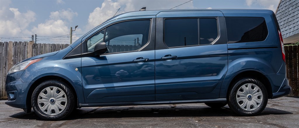 Used 2019 Ford Transit Connect XLT image 2